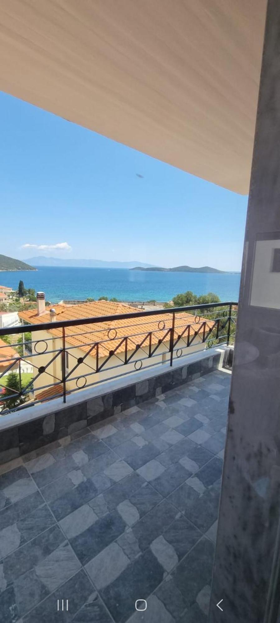 Ellis-Suites Nea Peramos Kavala 外观 照片