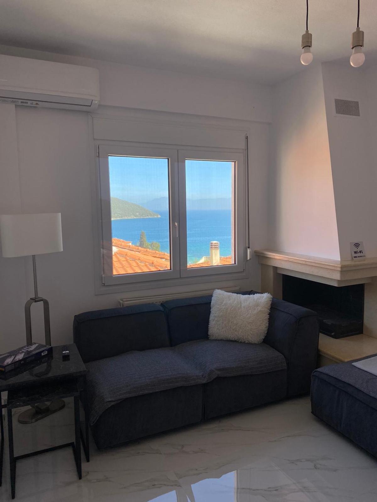Ellis-Suites Nea Peramos Kavala 外观 照片